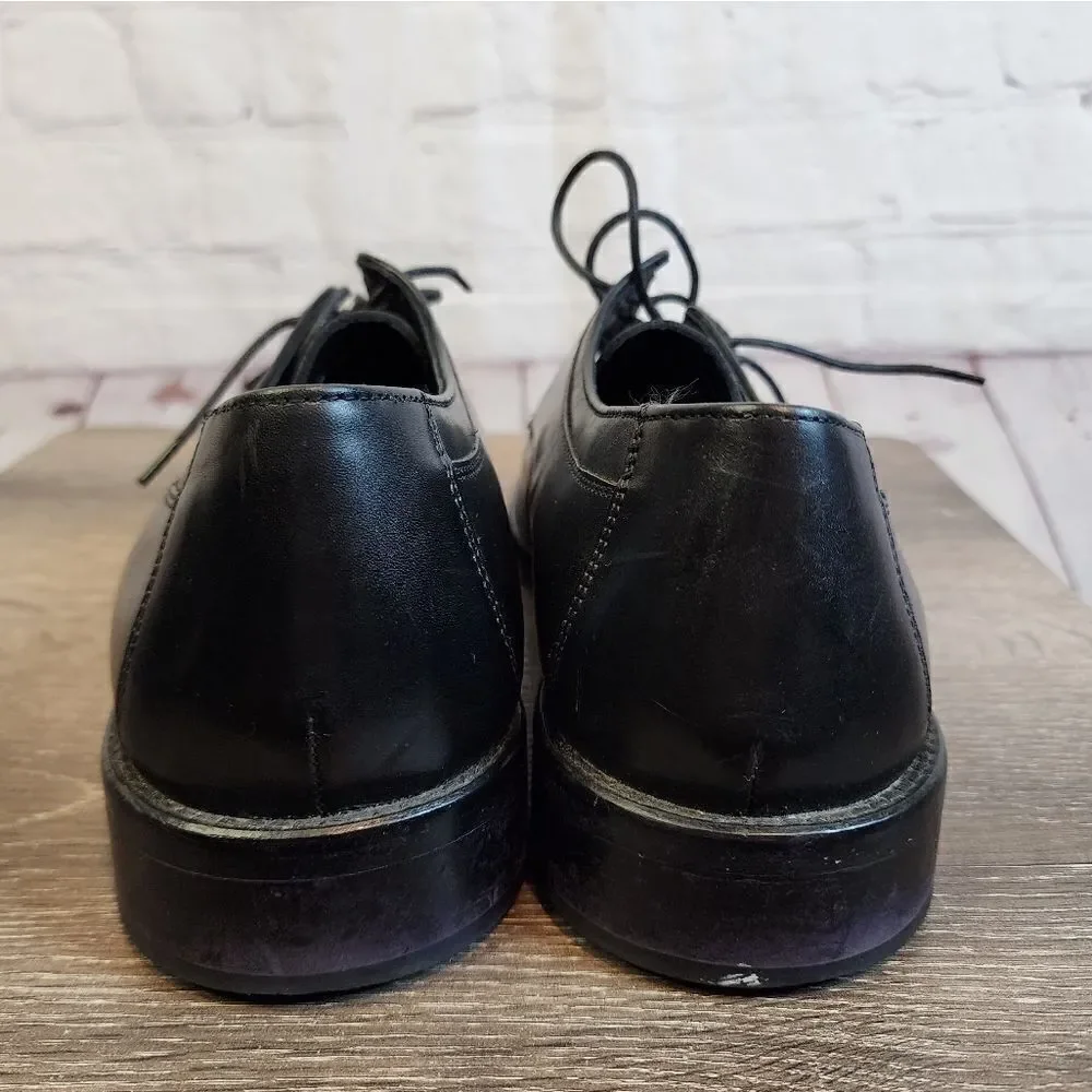 Men's Johnston & Murphy oxford shoes, size 10